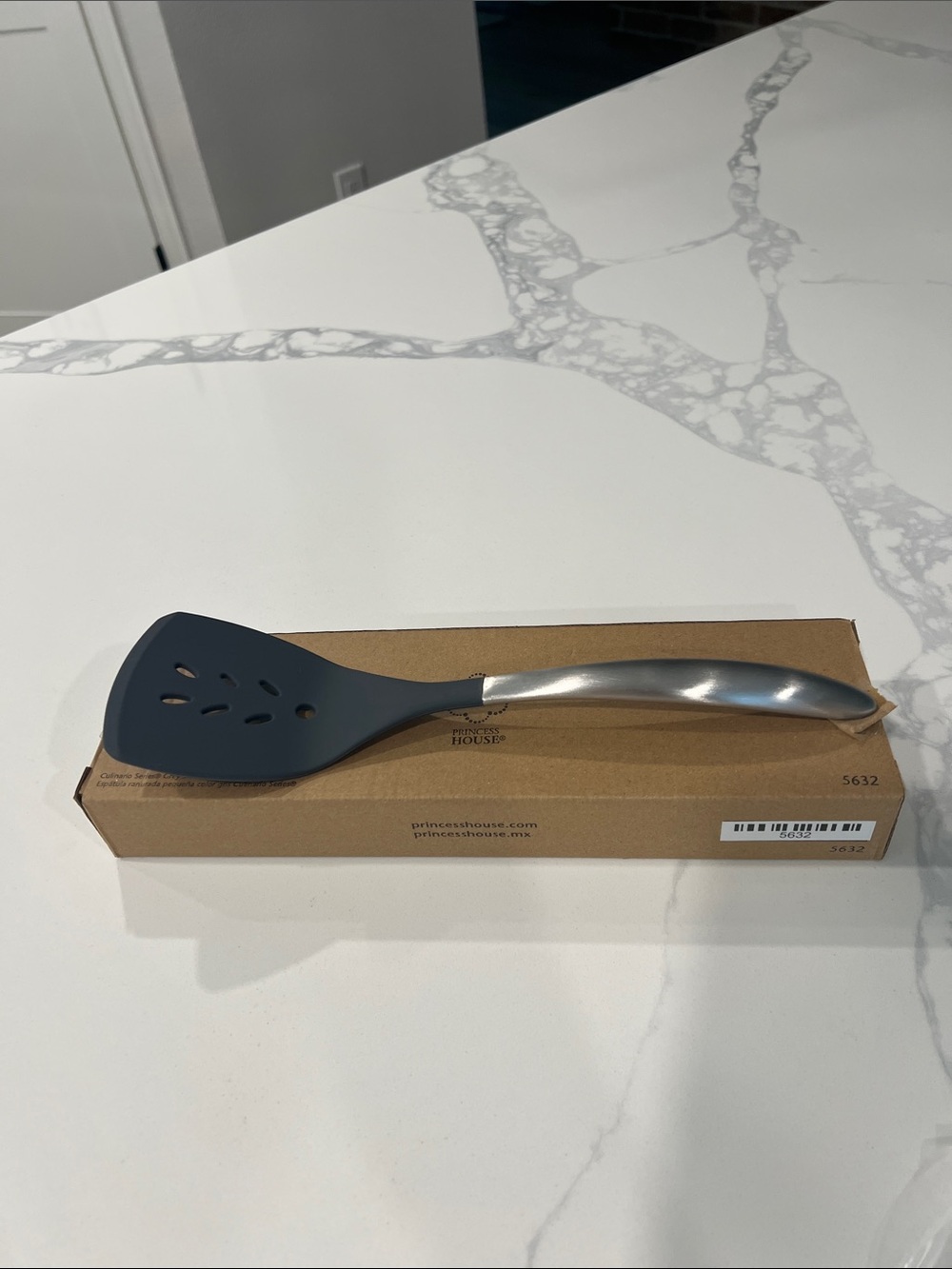Princess House
 Small Spatula..